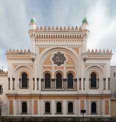 Fototapeta na wymiar Exterior view of Spanish Synagogue, Prague