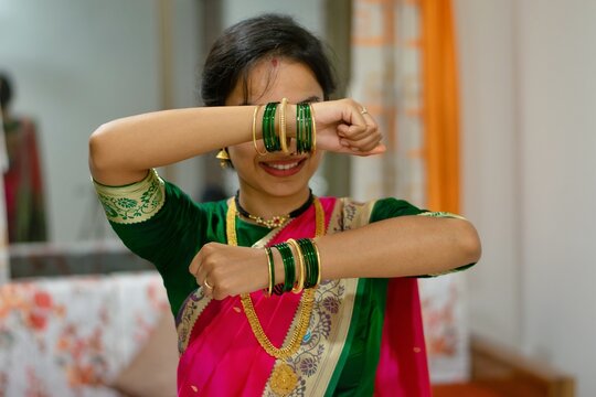 Peshwai bangles best sale