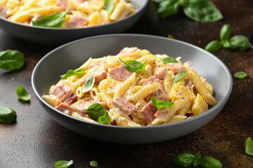 Hawaiian pasta with ham, pineapple and creamy cheese.
