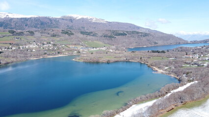Fototapeta na wymiar Lac de Laffrey - Lac de Pétichet - Isère - Drone