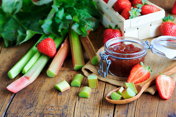 Erdbeer-Rhabarbermarmelade