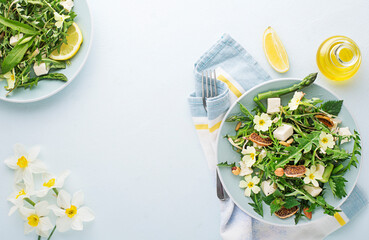 Spring salad - 498094617