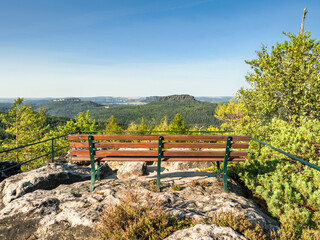 Lampertstein in der Sächsischen Schweiz - Aussicht Richtung Festung Königstein und Pfaffenstein