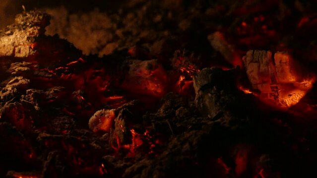 video fuoco e brace in 4k