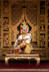 Khon, Is a classic Thai dance in a mask. This is Hanuman