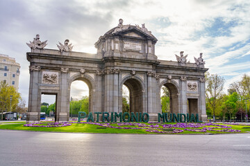 Fototapeta na wymiar Alcala gate in Madrid at dawn, a UNESCO World Heritage Site.