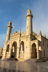 Fototapeta na wymiar Tezepir Mosque in Baku. Famous buildings of Baku city.