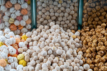 diffierent types of chickpeas,white chickpeas,coated chickpeas,sugar coated chickpeas,salty chickpeas