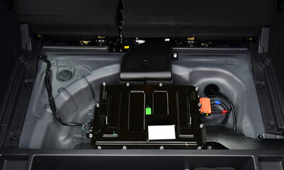 Li-Ion battery in a hybrid car
