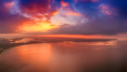Fototapeta premium Sunset over the sea