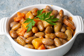 Cranberry Bean Stew Turkish Barbunya Pilaki, Potato and carrot pinto beans (Turkish name; patatesli ve havuclu barbunya)