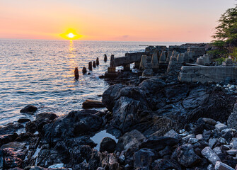Remains of The Railroad Wharf on Mahukona Cove,  Mahukona Beach State Park ,Waimea, Hawaii Island, Hawaii, USA