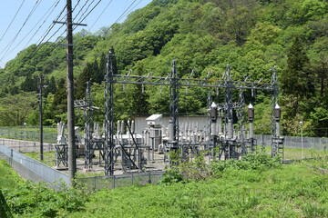 山間部の屋外変電設備