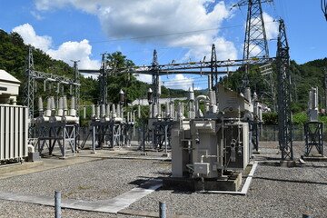 山間部の屋外変電設備