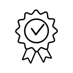 Award medal linear icon. Reward. Best choice medal. Thin line illustration. Certified. Seal with ribbon and check mark. Quality badge. Contour symbol. Vector isolated outline drawing. Editable stroke
