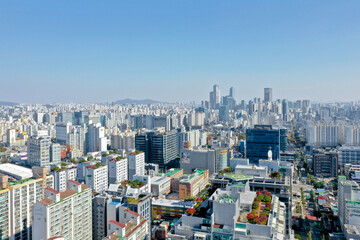 Fototapeta na wymiar An apartment with a view of Gangnam and the Han River in South Korea