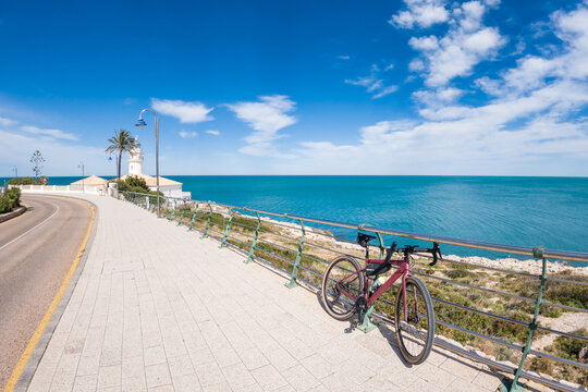 Gravel bike by the sea