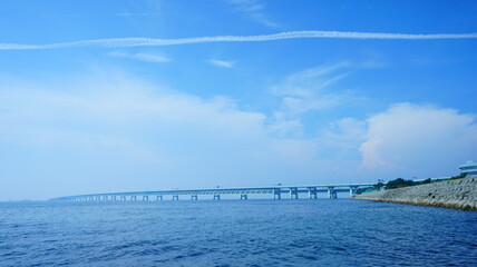 海と空と橋