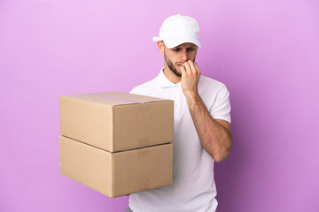 Delivery caucasian man isolated on purple background having doubts