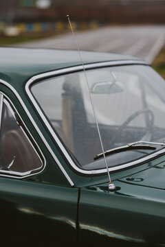 Retro car antenna online
