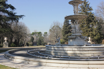 Fototapeta na wymiar Fountain in Madrid