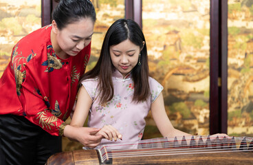 Learn guzheng playing