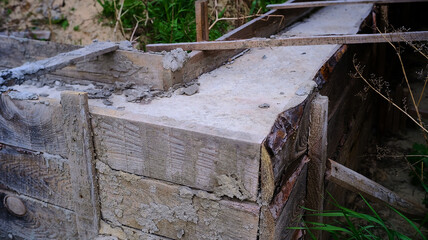 Do-it-yourself concrete foundation for a building