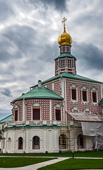 Fototapeta na wymiar Christmas church, years of construction1686 - 1692 . Resurrection monastery. City of Istra, Russia