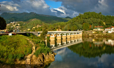 Fototapeta premium Bridge over the river Cavado in Geres, Portugal