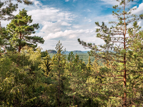 M&uuml;llerstein in der S&auml;chsischen Schweiz nahe Cunnersdorfer Nadel - Aussicht Richtung Pfaffenstein und Lilienstein