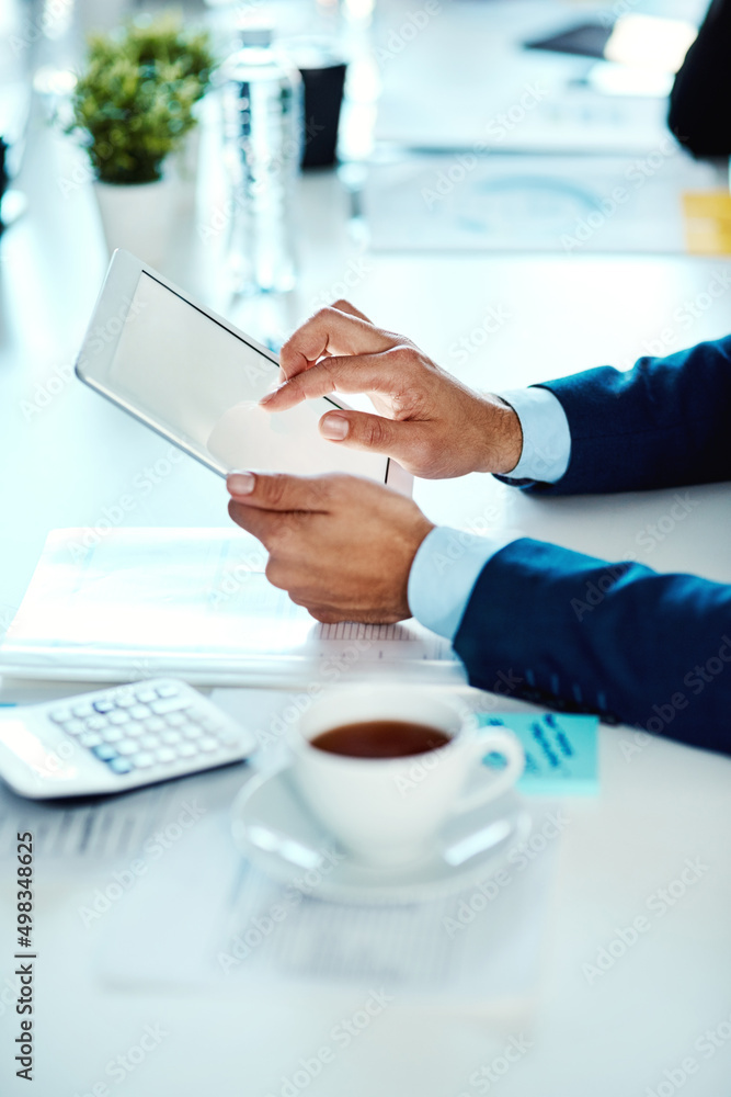 Aufkleber using the smartest apps to ensure the greatest success. shot of an unrecognisable businessman using 