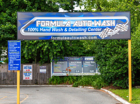 Auto Car Wash Drive Through Entrance