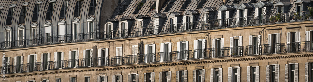 Poster Parisian facade