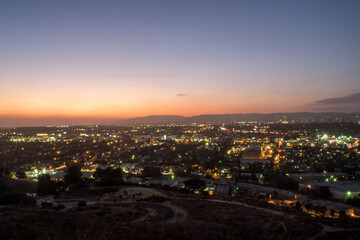 Fototapeta na wymiar SoCal Sunsets at the Baldwin Hills