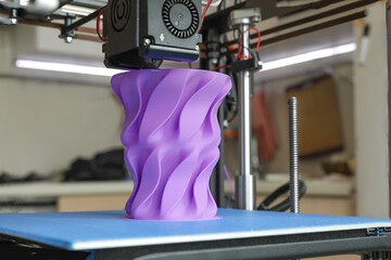 Machine for 3D printing, printer for volumetric printing of parts in a process