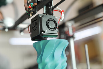 Machine for 3D printing, printer for volumetric printing of parts in a process