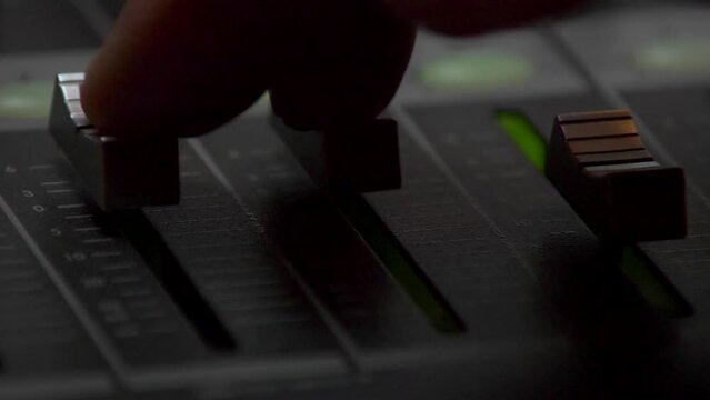 Professional multitrack sound recording, setting the volume