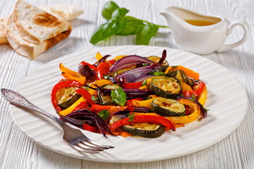 roast pepper slices with red onion and zucchini