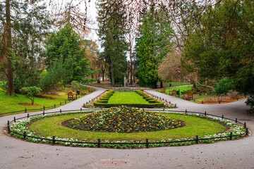 Flowers and lawns in the Oliva park in Gdansk - obrazy, fototapety, plakaty