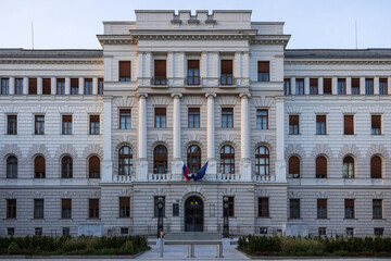 Fototapeta na wymiar District court in Ljubljana - Okrozno Sodisce v Ljubljani - Maind Building
