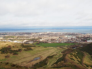エディンバラの丘から見た街並み