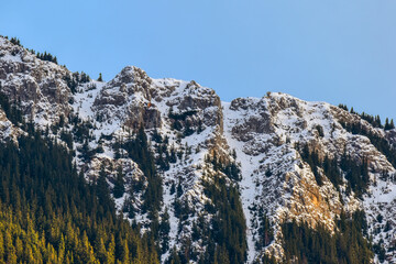 Fototapeta na wymiar Mountain landscape - snow on the mountain peaks
