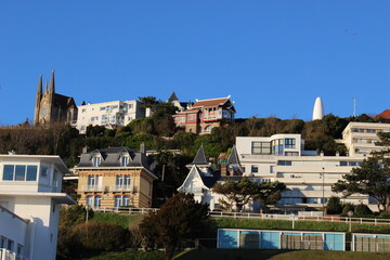 Las hauteurs de Sainte-Adresse : villas et chapelle Notre-Dame des Flots