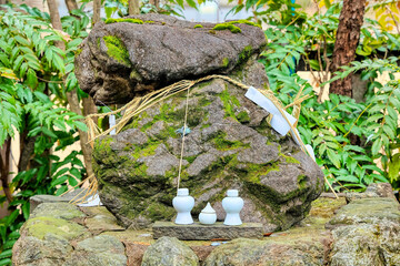 京都、水火天満宮の登天石