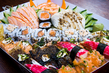 sushi rolls with salmon