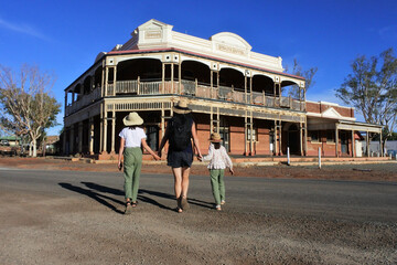 Australian mother and daughters visiting at Gwalia gold mine ghost town in Western Australia