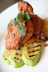 代表的なマカオ料理といえば、スパイシーなアフリカンチキン