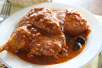 代表的なマカオ料理といえば、スパイシーなアフリカンチキン