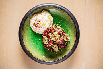 beef tartar with sorrel leaves