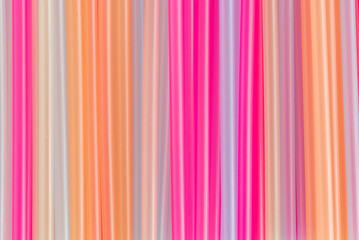 Obraz premium カラフルな細いストロー 